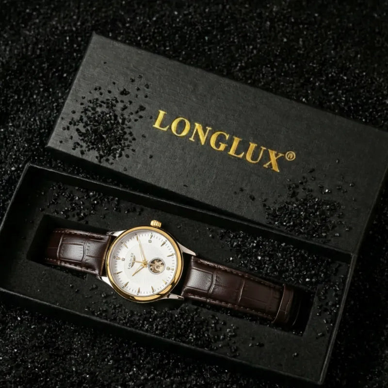 LongLux Dornell — relógio dourado com mostrador esqueleto e pulseira de couro